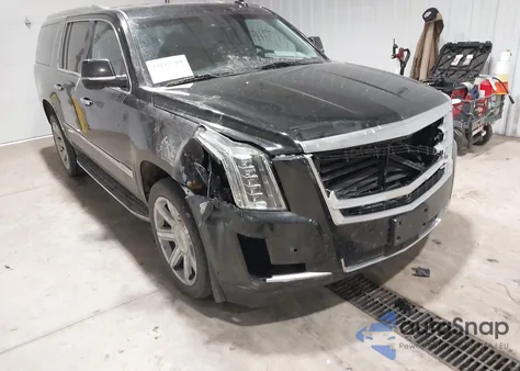 2016 Cadillac Escalade Esv Luxury Collection z USA, uszkodzony, nr VIN 1GYS4HKJ0GR219641